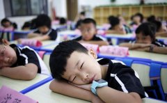 教育部通知，“睡眠令”将于五一后全面实行，中小学迎来好消息